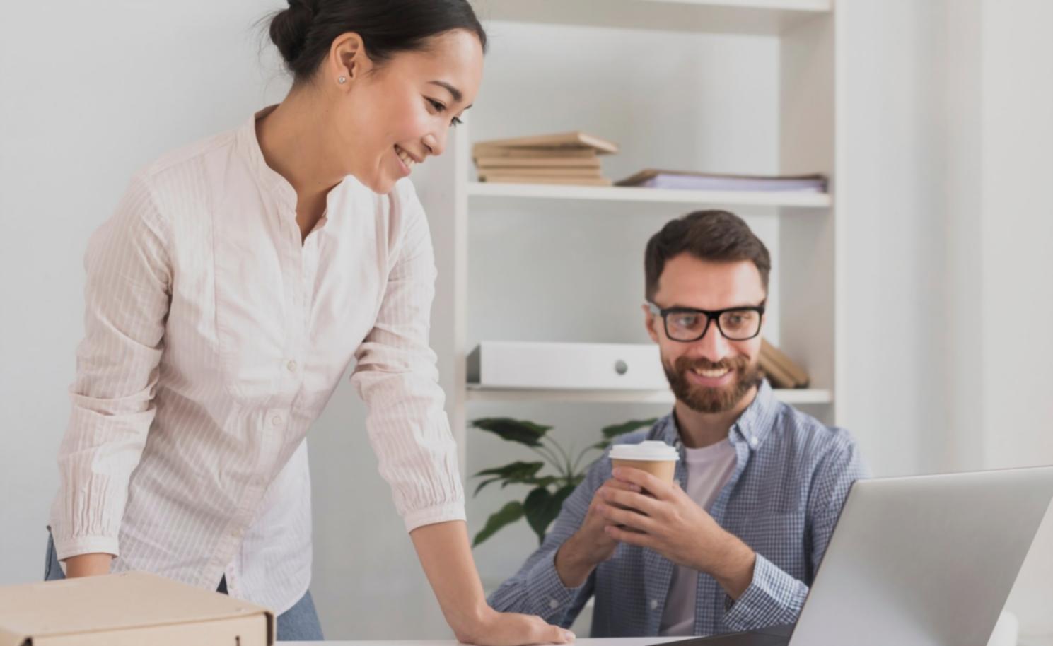 Análisis de tendencias financieras en pantalla